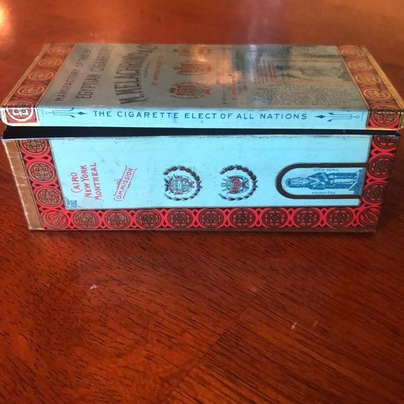 Beautiful Vintage Trinket tin jewelry box - Picture 6 of 8